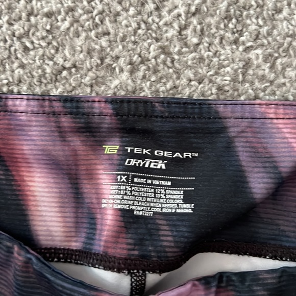 Vibrant workout Capri leggings - Picture 2 of 2